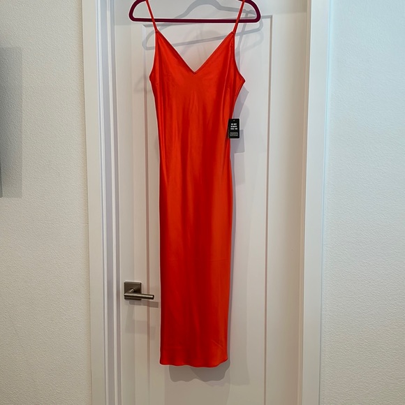 Express v-neck slip dress - Picture 2 of 4